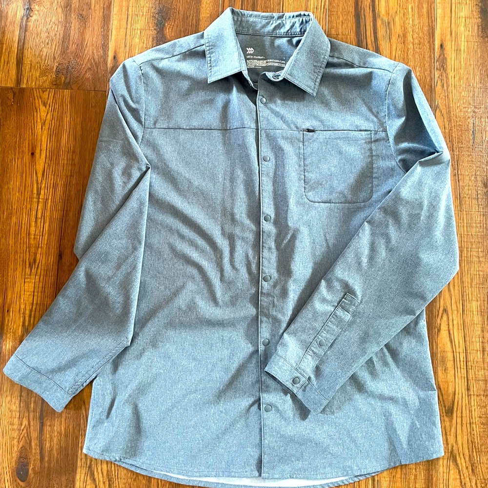 All in Motion, Quick Dry, long sleeve snap-button,Men’s size large